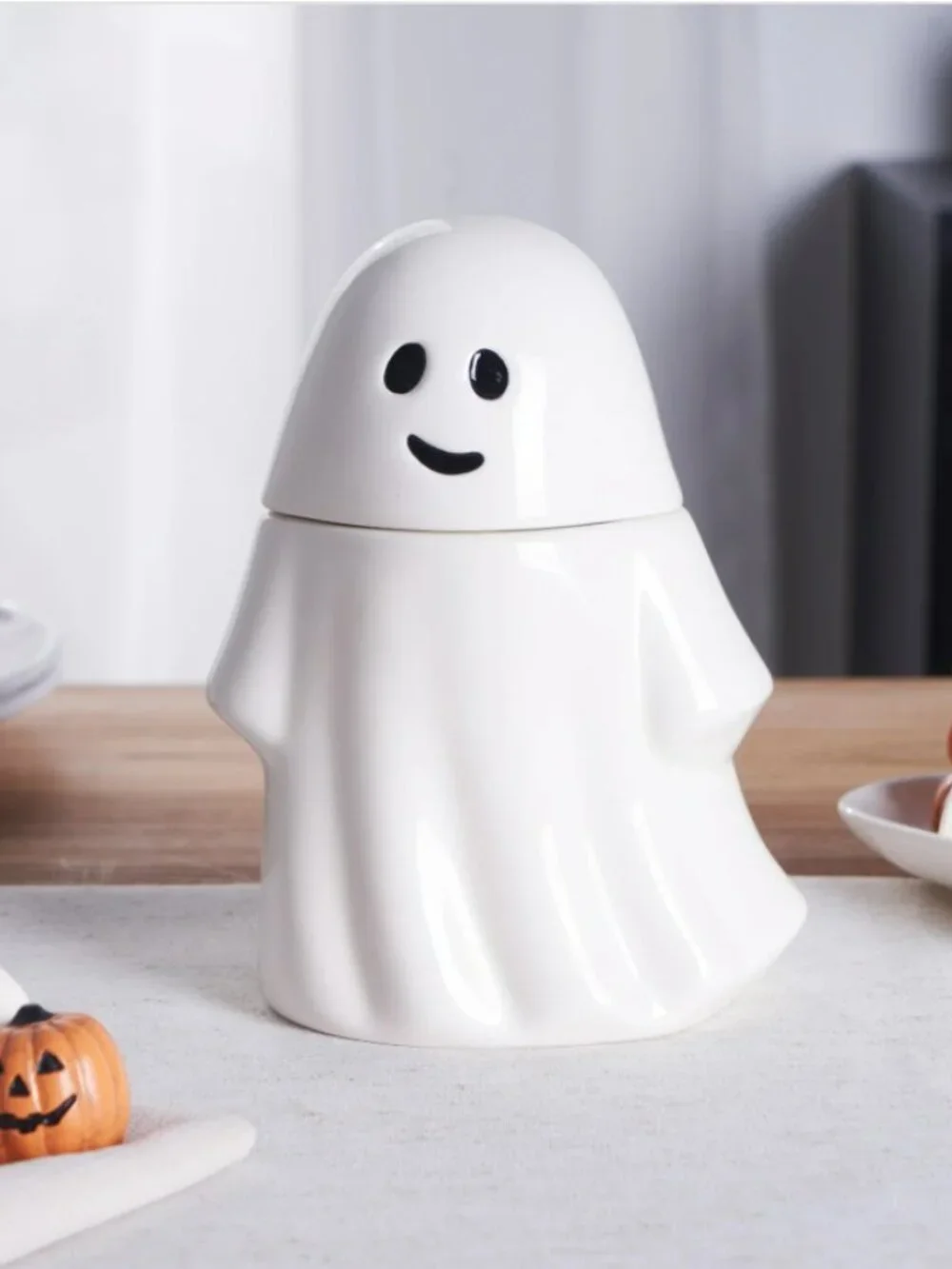 NEW Ceramic Ghost Cookie Jar Treat Food Storage Candy Kitchen Decor White Party